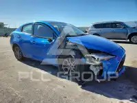 2019 Toyota YARIS фото