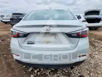 2019 Toyota YARIS фото