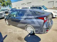 2019 Toyota PRIUS photo