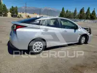2019 Toyota PRIUS photo