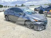 2019 Toyota PRIUS фото