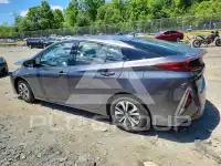 2019 Toyota PRIUS фото