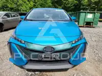 2019 Toyota PRIUS photo