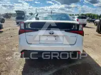 2019 Toyota PRIUS photo