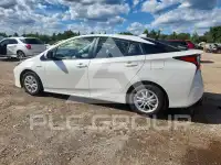 2019 Toyota PRIUS photo