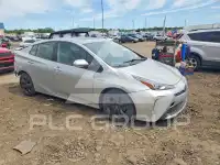 2019 Toyota PRIUS photo