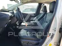 2019 Toyota PRIUS photo