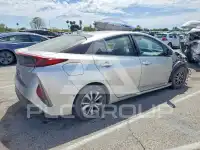 2019 Toyota PRIUS фото