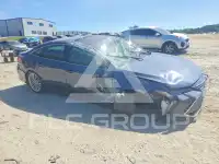 2019 Toyota AVALON photo