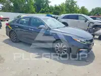 2019 KIA Optima photo