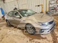 2019 KIA Optima photo