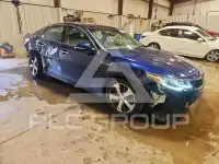 2019 KIA Optima photo