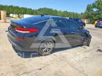 2019 KIA Optima photo