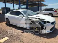 2019 KIA Stinger photo