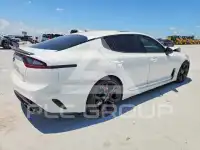 2019 KIA Stinger фото