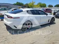 2019 KIA Stinger фото