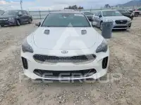 2019 KIA Stinger photo
