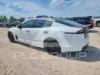 2019 KIA Stinger photo