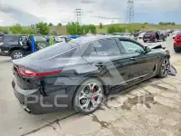 2019 KIA Stinger фото