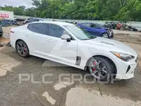 2019 KIA Stinger photo