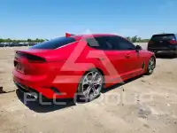 2019 KIA Stinger фото