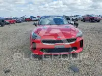 2019 KIA Stinger photo