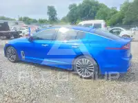 2019 KIA Stinger photo