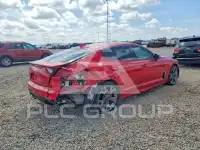 2019 KIA Stinger photo