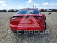 2019 KIA Stinger photo