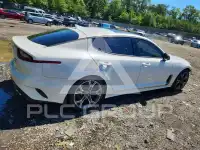 2019 KIA Stinger фото