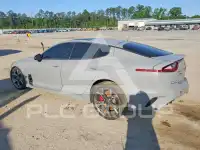 2019 KIA Stinger photo