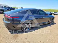 2019 KIA Stinger фото