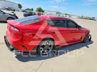 2019 KIA Stinger photo