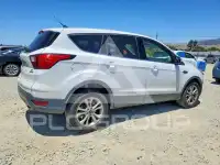 2019 Ford ESCAPE photo