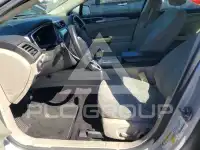 2019 Ford FUSION photo