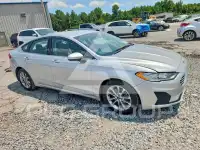 2019 Ford FUSION фото