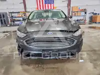 2019 Ford FUSION photo