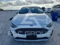 2019 Ford FUSION photo