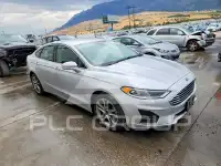 2019 Ford FUSION photo