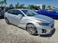 2019 Ford FUSION фото