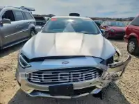 2019 Ford FUSION photo