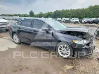 2019 Ford FUSION photo