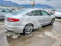 2019 Ford FUSION photo