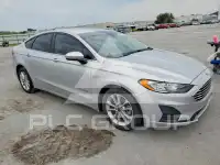 2019 Ford FUSION фото