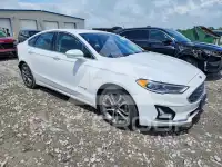 2019 Ford FUSION photo