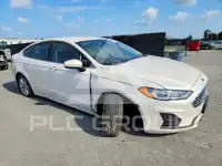 2019 Ford FUSION photo