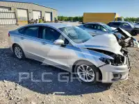 2019 Ford FUSION photo