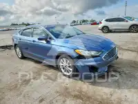 2019 Ford FUSION photo