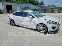 2019 Ford FUSION фото