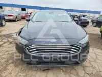2019 Ford FUSION photo